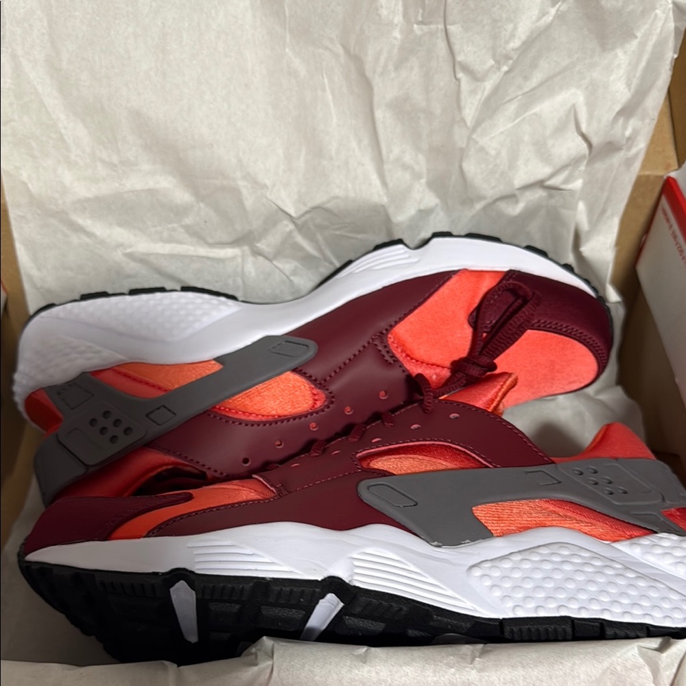 Nike Air Huarache Red and coral Shoes NIB